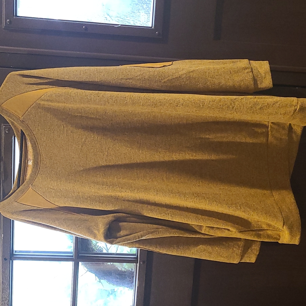 Sweater dress with pockets